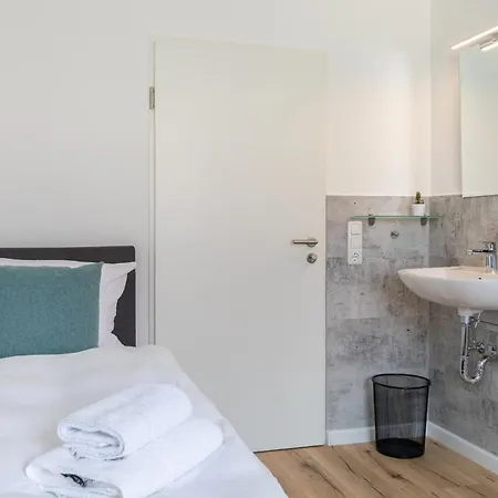 Hotel Clement - *