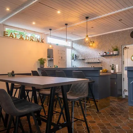 Clement - Отель *