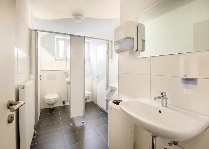 Отель Clement - *