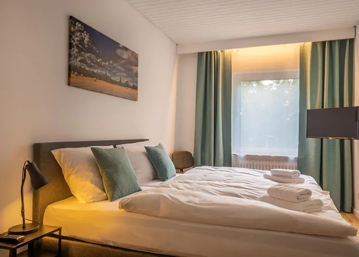 Clement - Отель Ингельхайм-ам-Райн