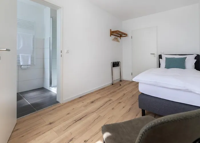 Clement - Отель Ингельхайм-ам-Райн