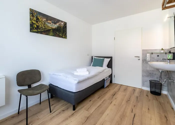 Clement - Отель *